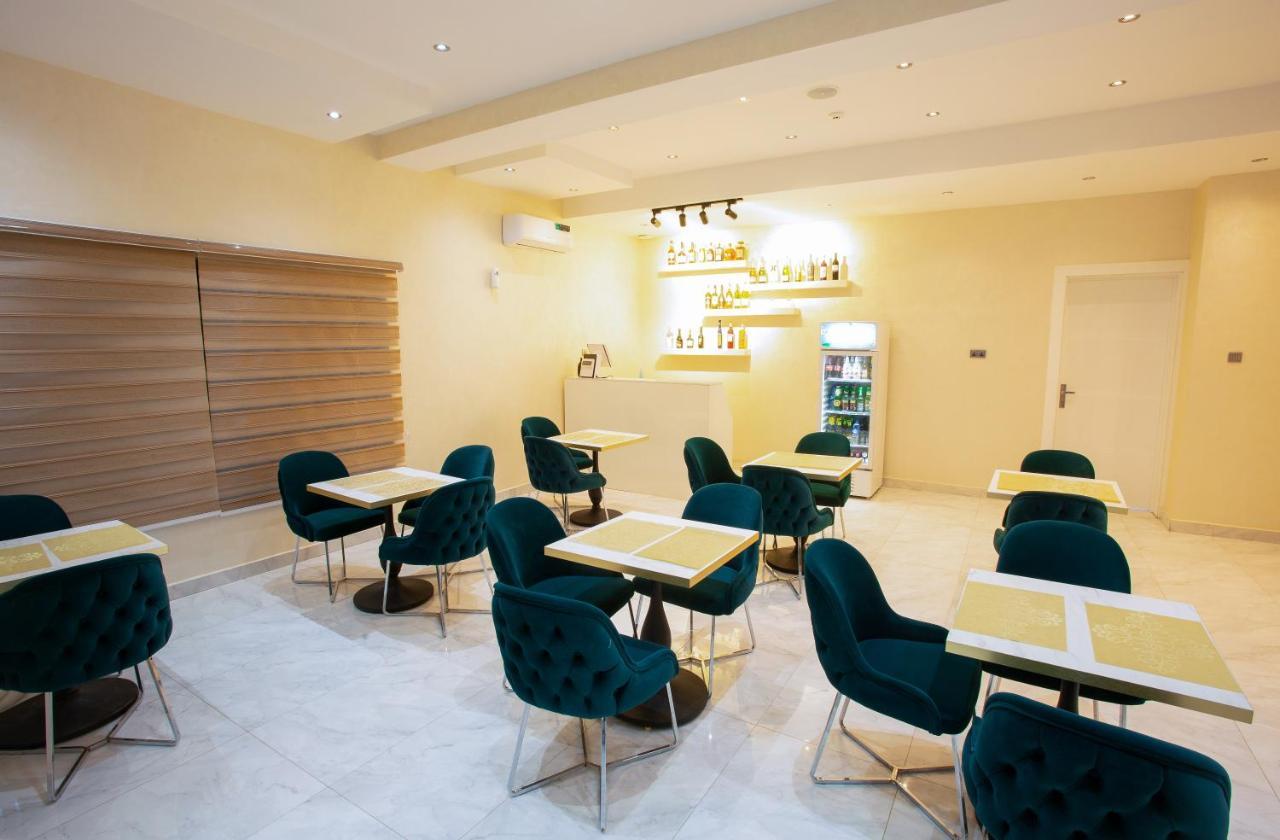 De Manchy Hotels & Suites Ибадан Екстериор снимка