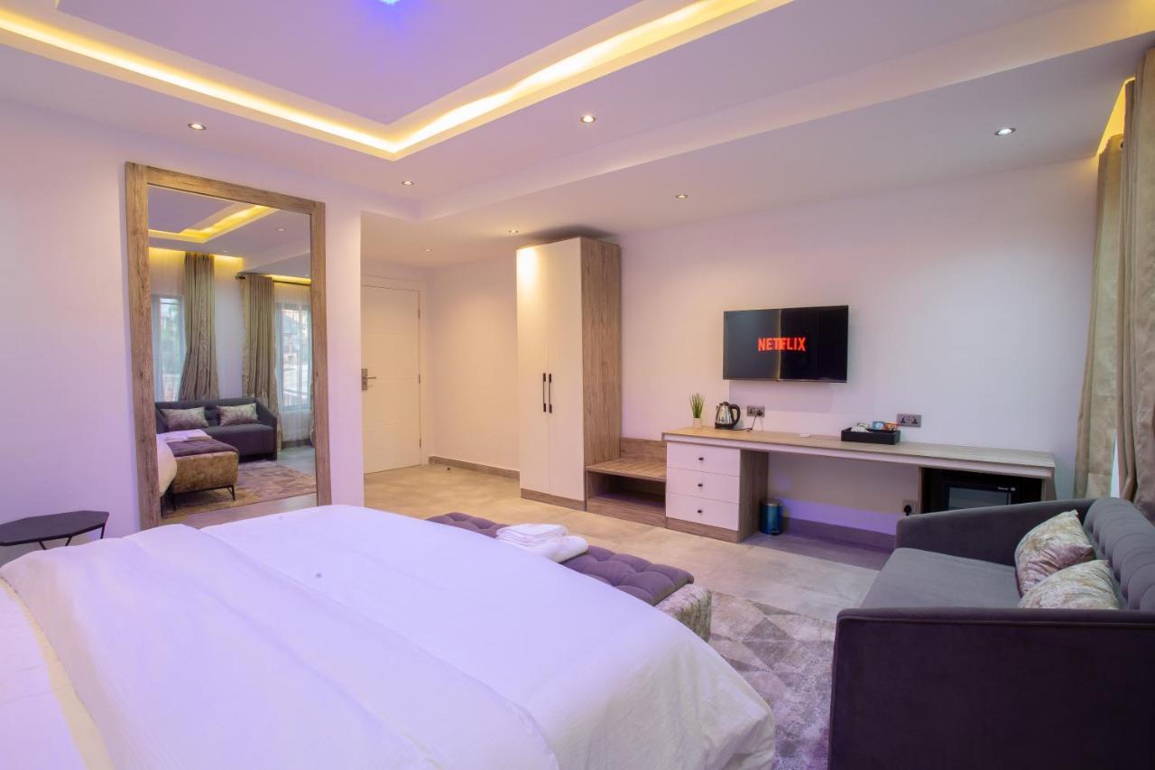 De Manchy Hotels & Suites Ибадан Екстериор снимка