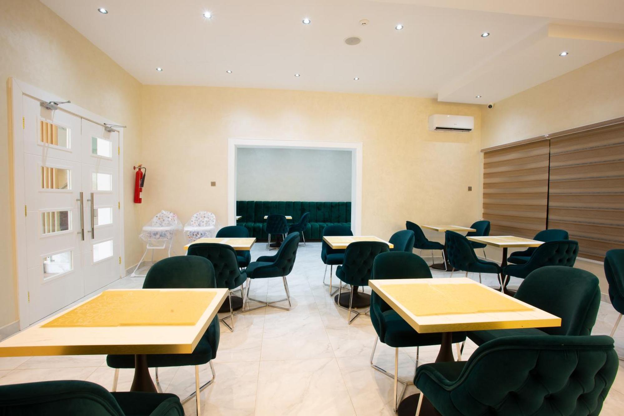 De Manchy Hotels & Suites Ибадан Екстериор снимка